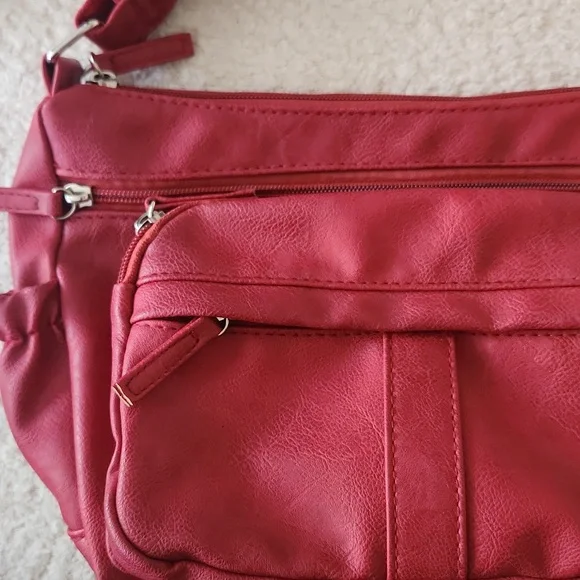 Red Purse - Picture 3 of 6